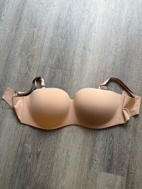 Lightly lined sweetheart strapless bra NWT